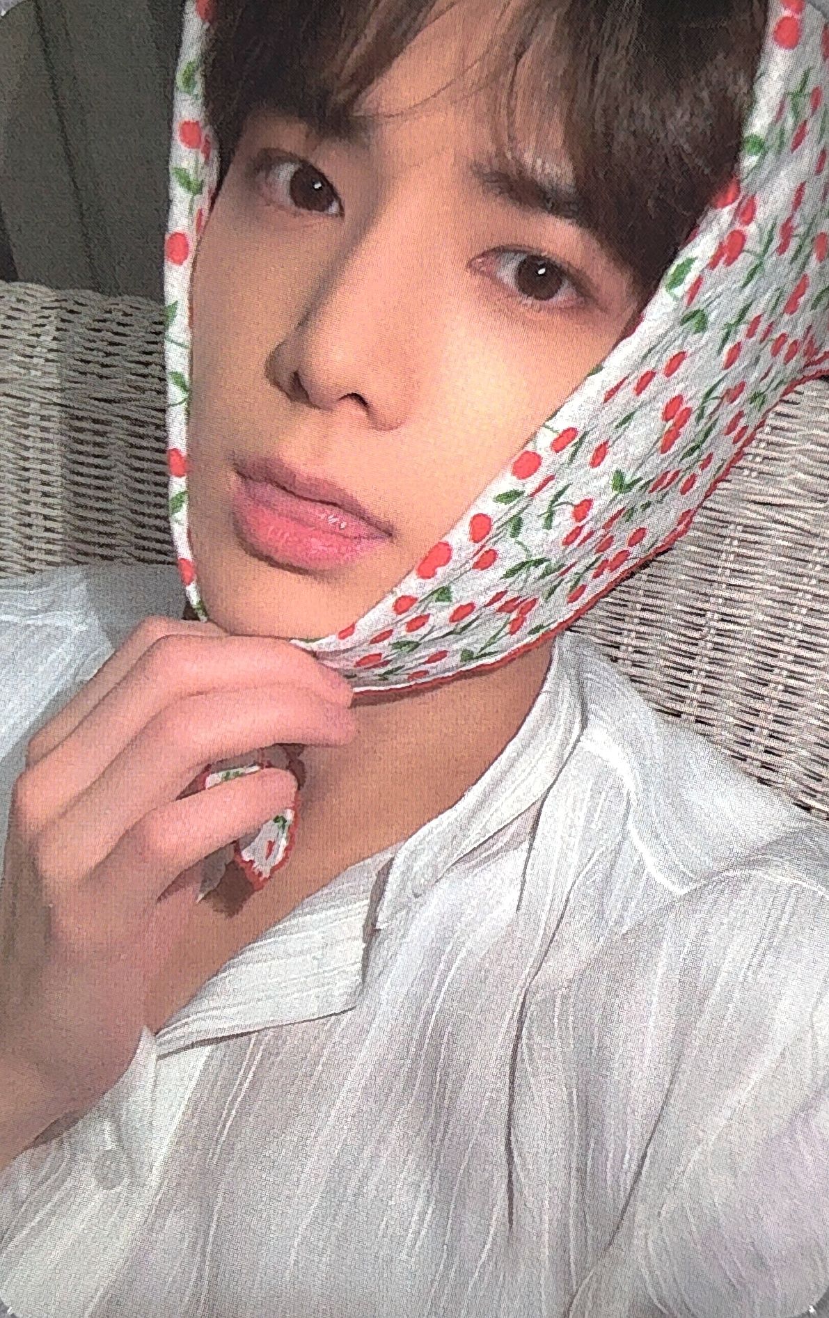 Younghoon THE BOYZ photocard - BE AWAKE Benefit
