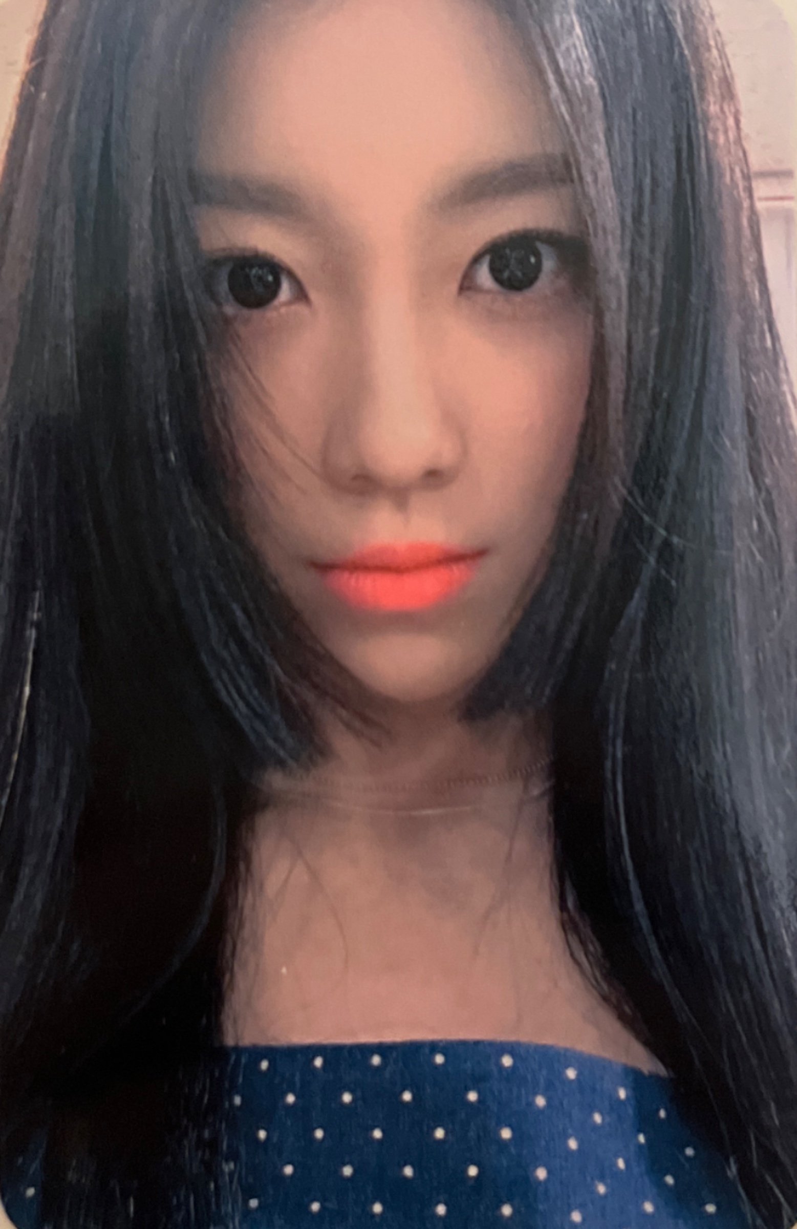 Suji UNI.T photocard from Photocard
