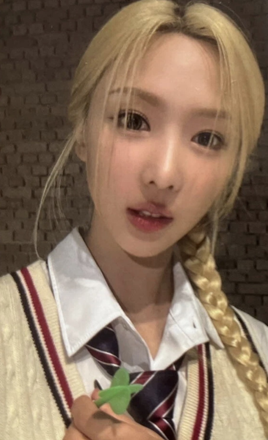 Yoohyeon Dreamcatcher photocard from Photocard