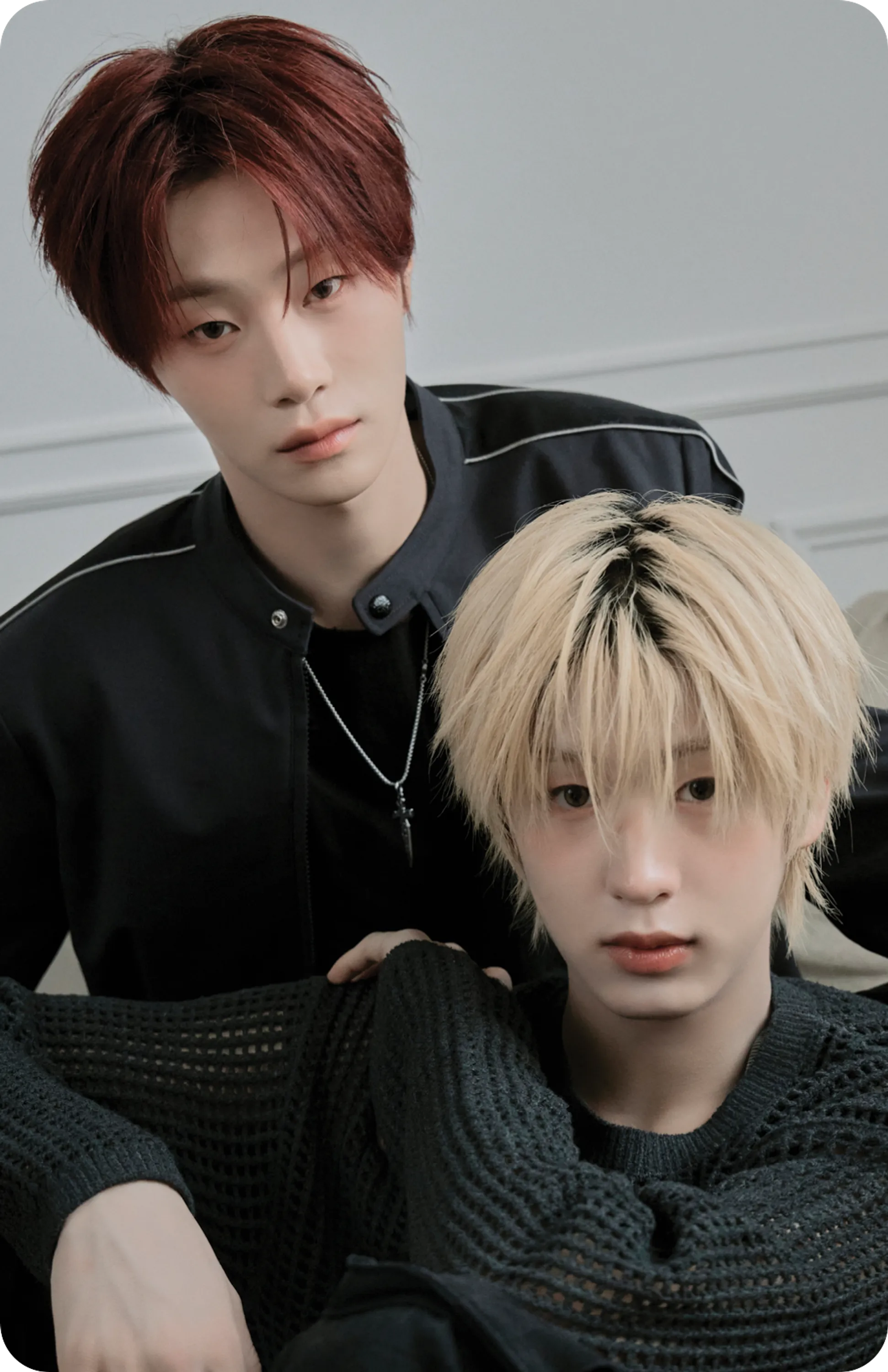  idntt photocard from Unit Objekt