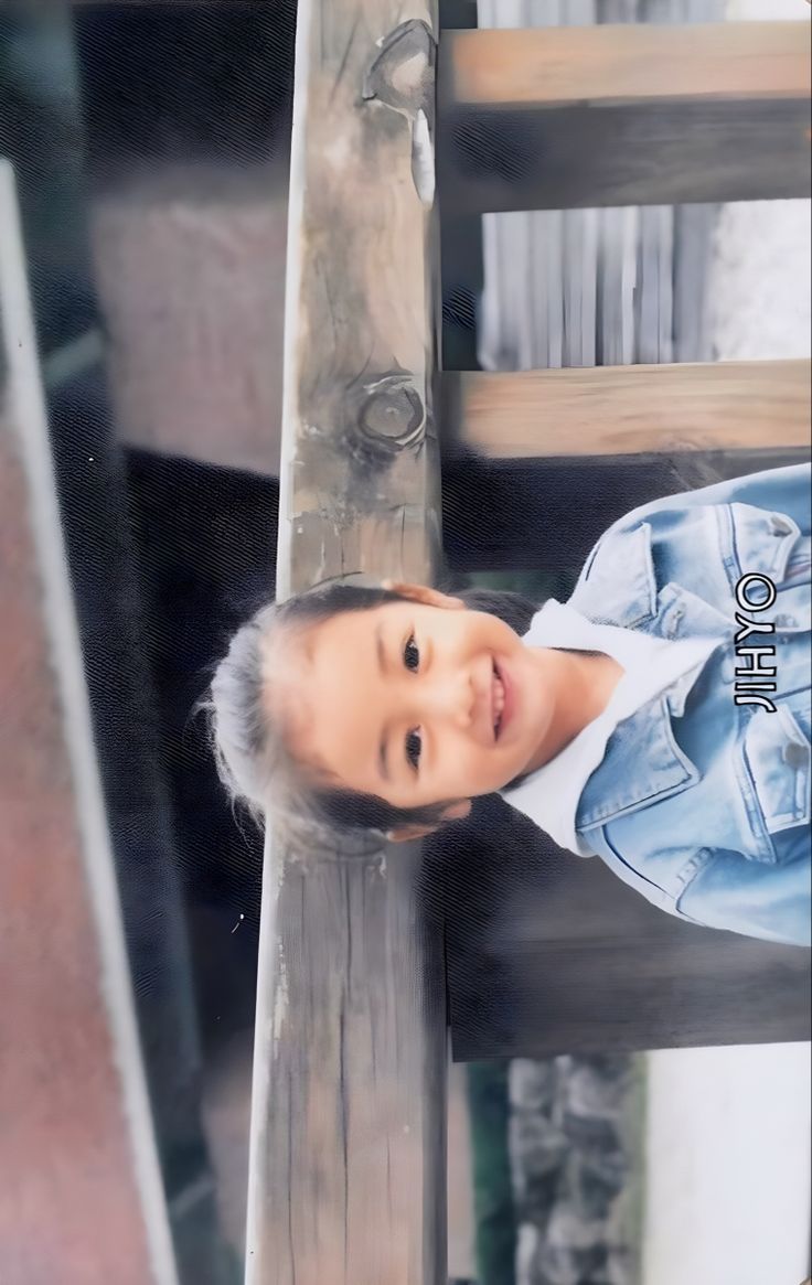 Jihyo TWICE photocard - The Story Begins Pink Card