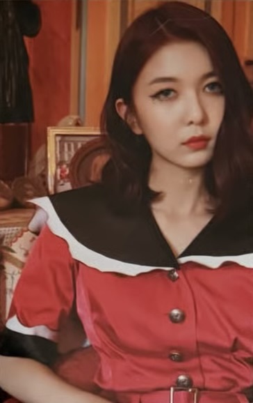 Dami Dreamcatcher photocard from Photocard