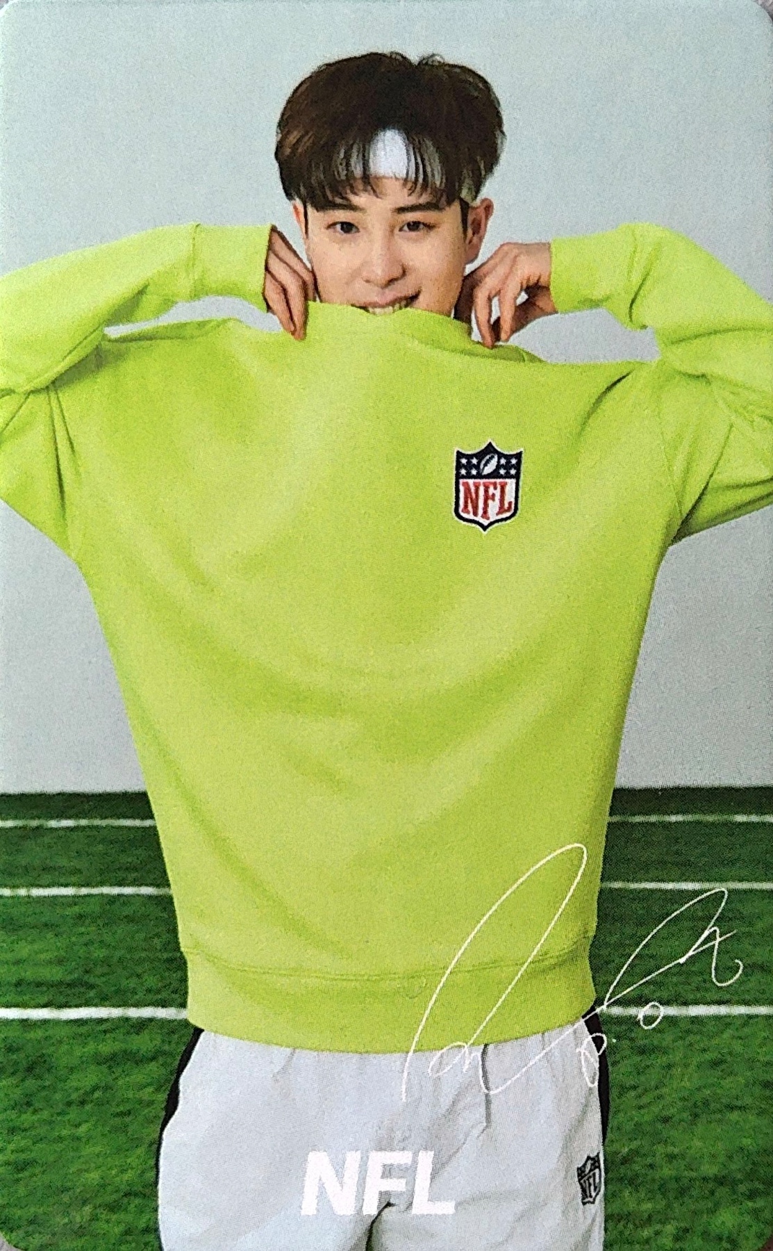 NFL x P.O 50k Won Photocard