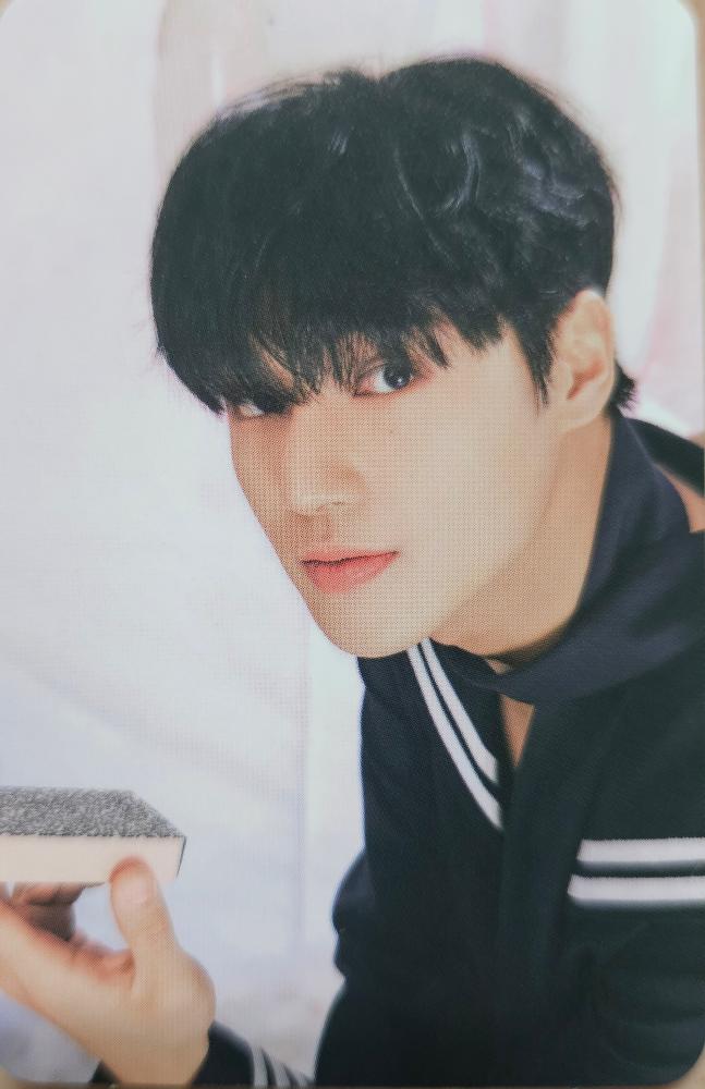 ANITEEZ in ILLUSION Random Trading Card