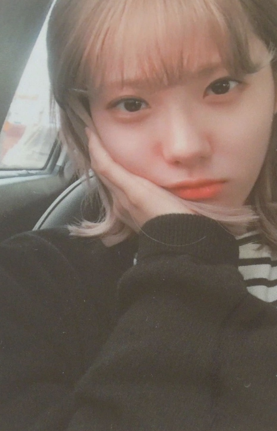 Luda Cosmic Girls photocard from Benefit