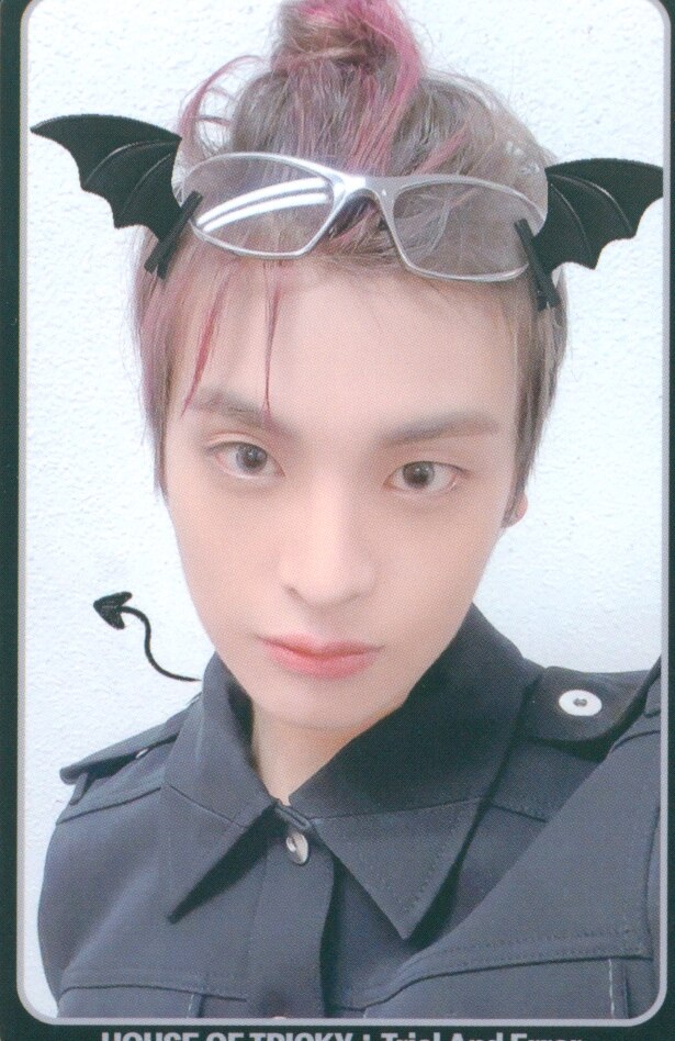 Yechan xikers photocard from Benefit