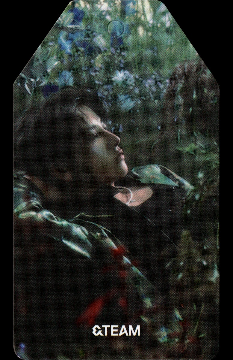 Yuma &TEAM photocard from Paper Tag Card