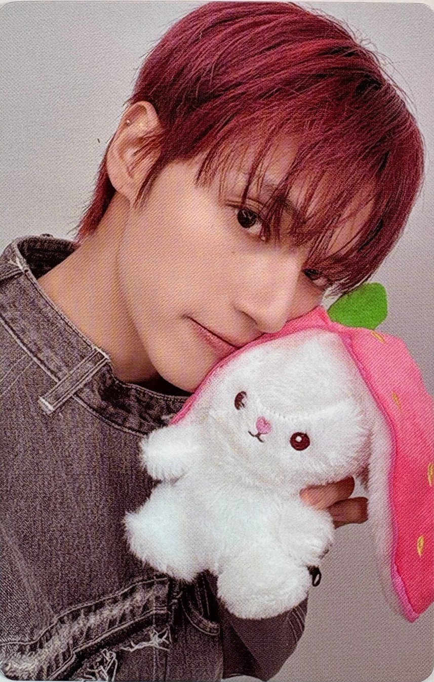Wooyoung ATEEZ photocard from Pre-Order