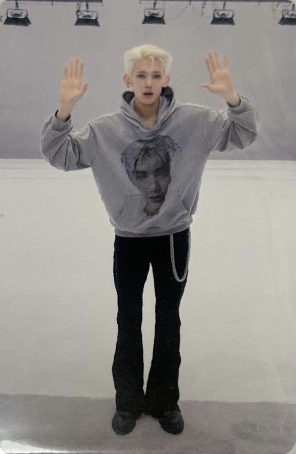 Jo &TEAM photocard from ¥6500 Purchase Benefit