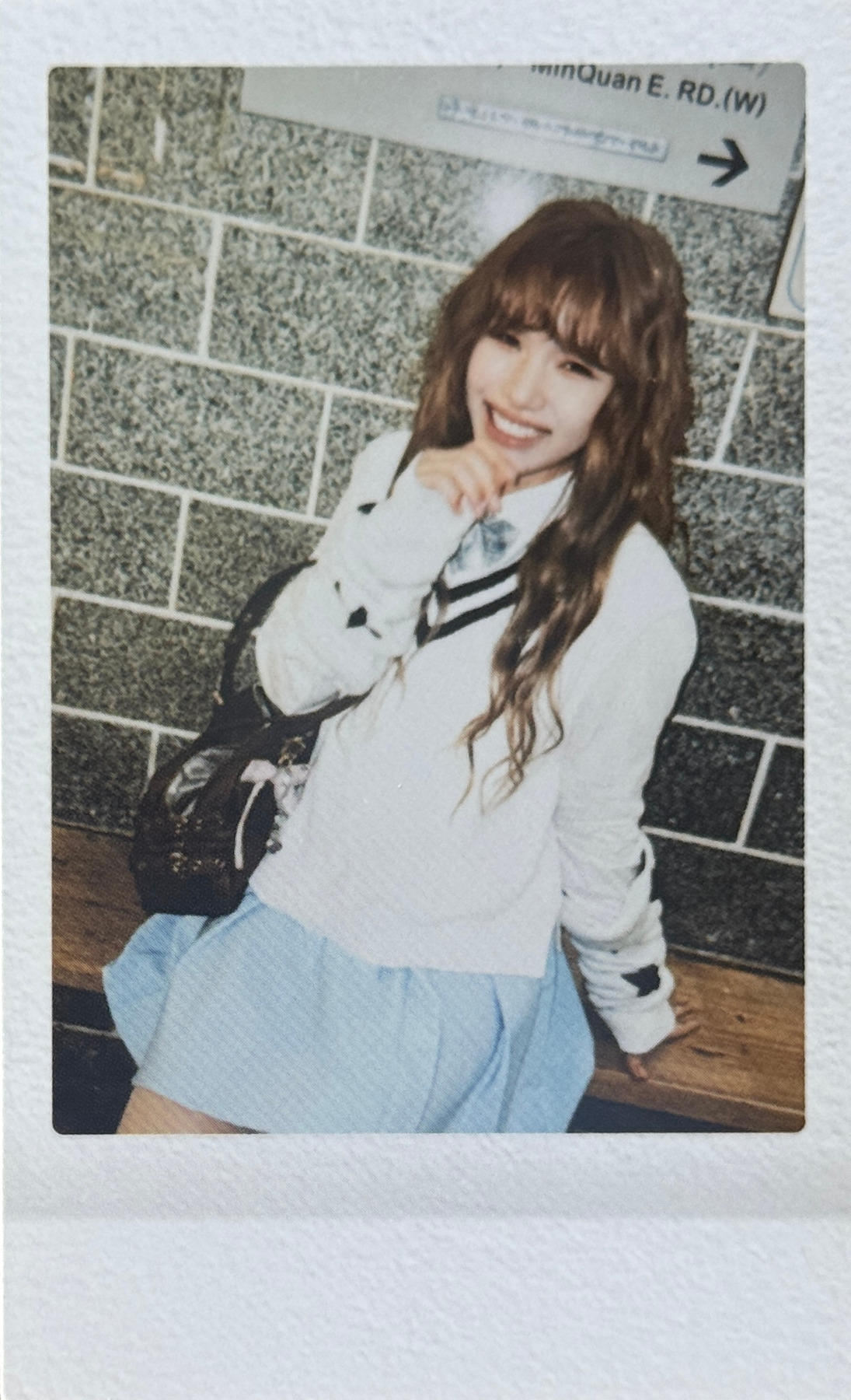 Doeun YOUNG POSSE photocard from Polaroid