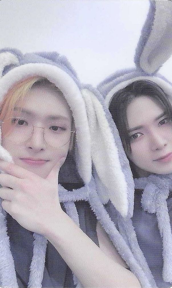  ATEEZ photocard from Unit Benefit