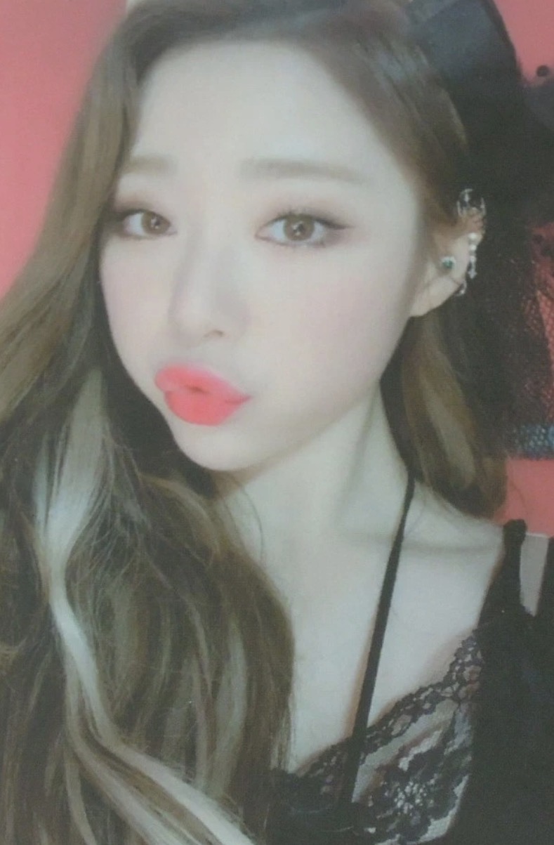 Yeonjung Cosmic Girls photocard from Photocard