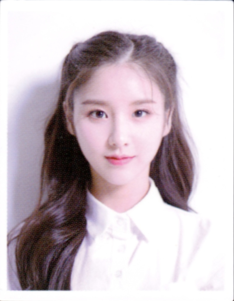 Heejin LOONA photocard from ID Photo Set