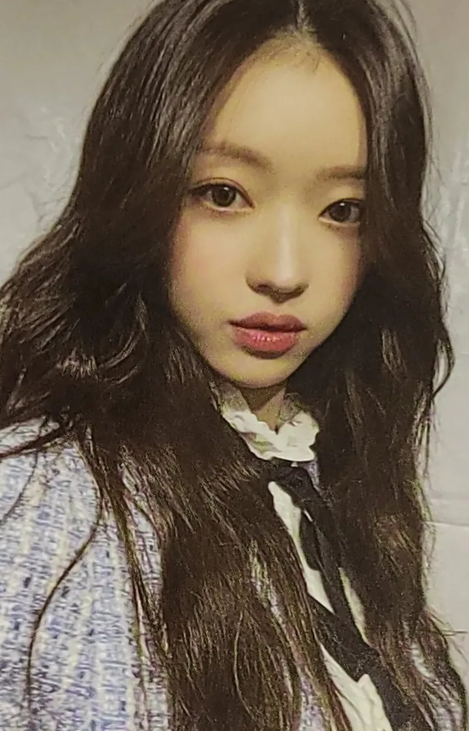 Yooa OH MY GIRL photocard from Showcase Benefit