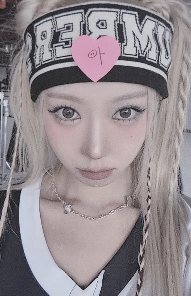 Handong Dreamcatcher photocard from Benefit