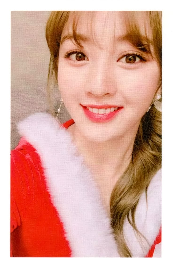 Jihyo TWICE photocard from Selfie Ver.