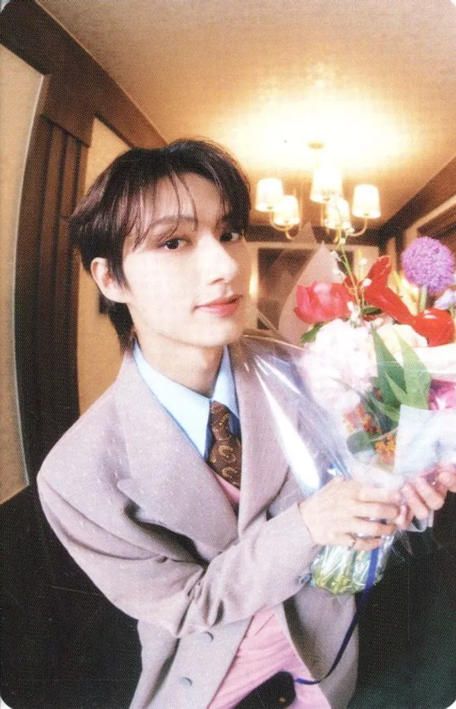 Jun SEVENTEEN photocard - SPILL THE FEELS Booklet (Random Member set)