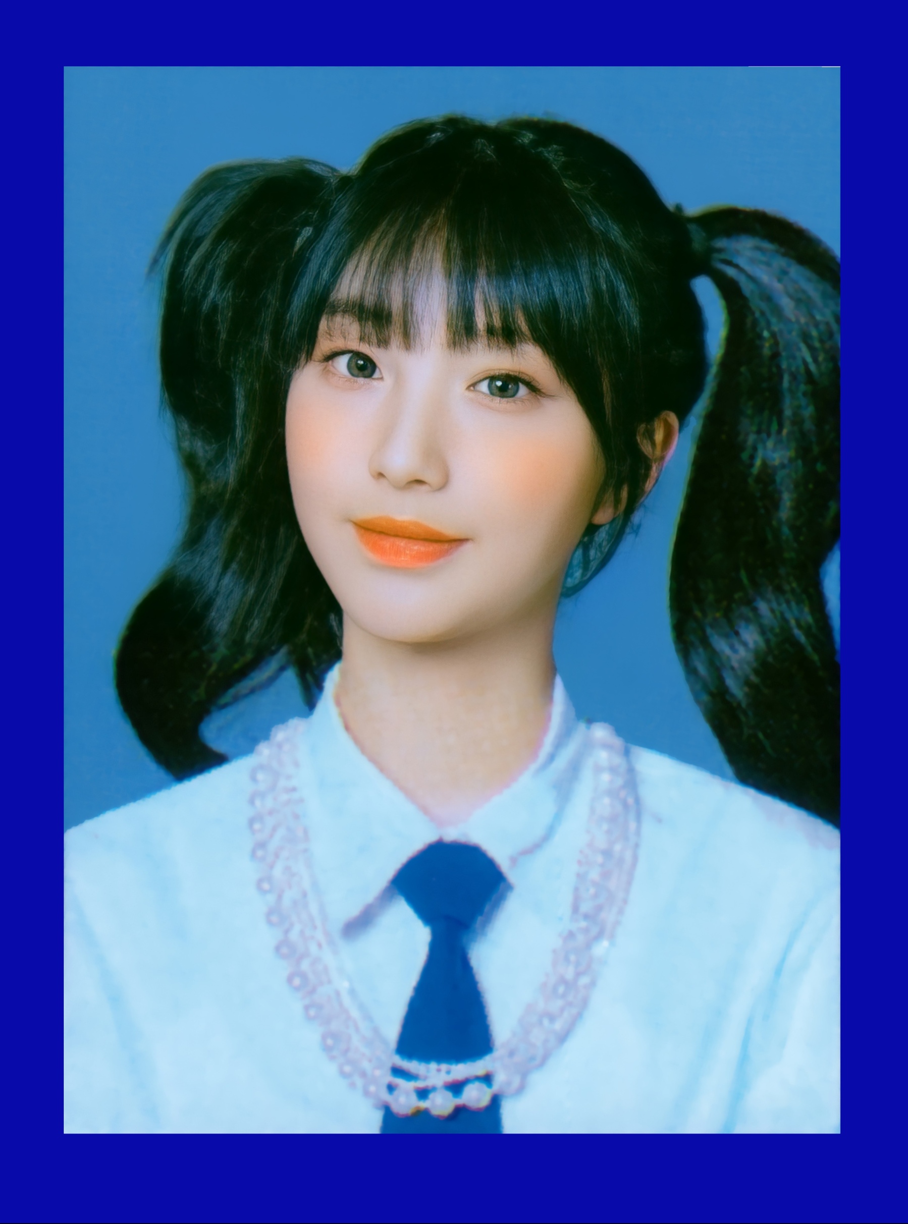 Yeojin LOONA photocard from ID Photo Set