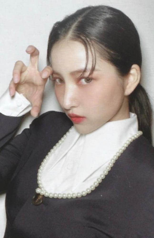 Sowon GFRIEND photocard - 回:Song of the Sirens Selfie