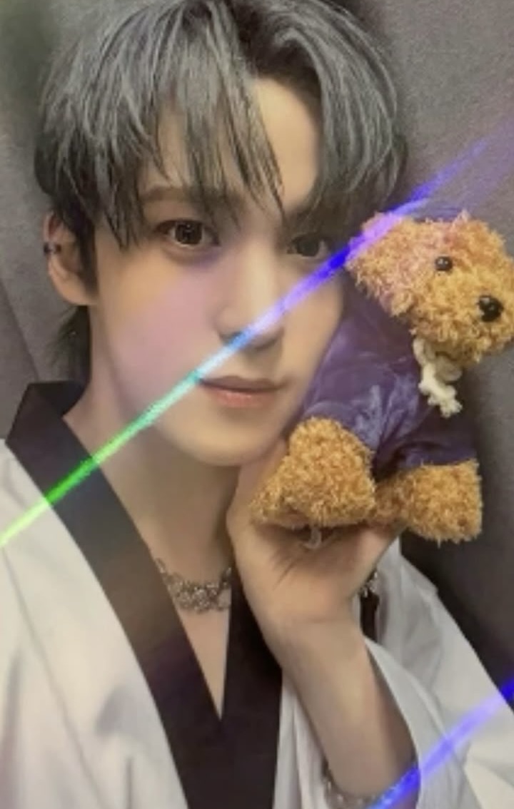 Yunho ATEEZ photocard from Benefit