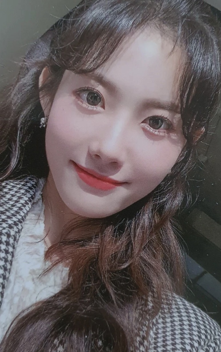 Luda Cosmic Girls photocard from Photocard