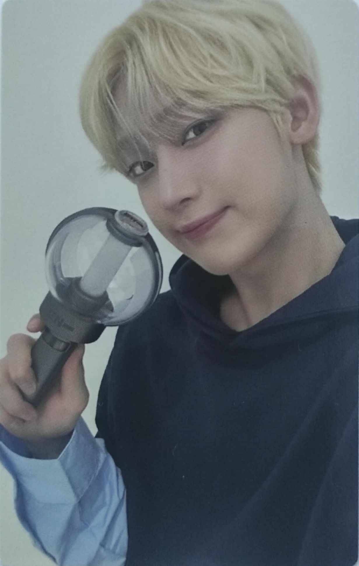 Lightstick ver. 2 Photocard Benefit
