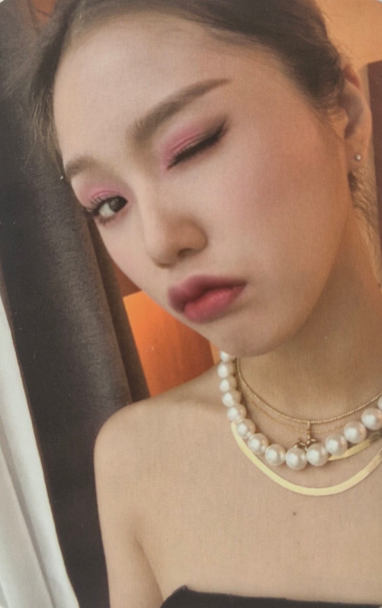 Random Selfie Set