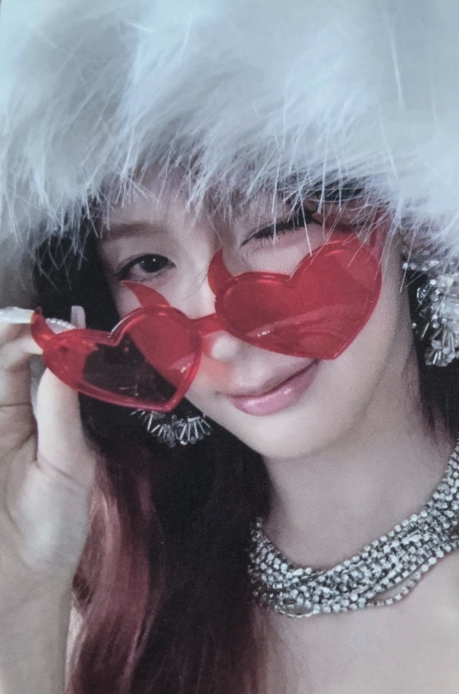 Miyeon I-DLE photocard from Benefit