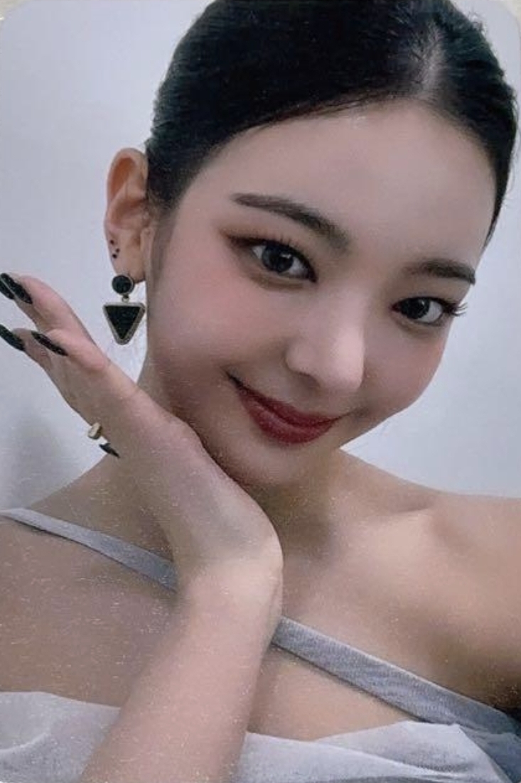 LIA ITZY photocard from Benefit