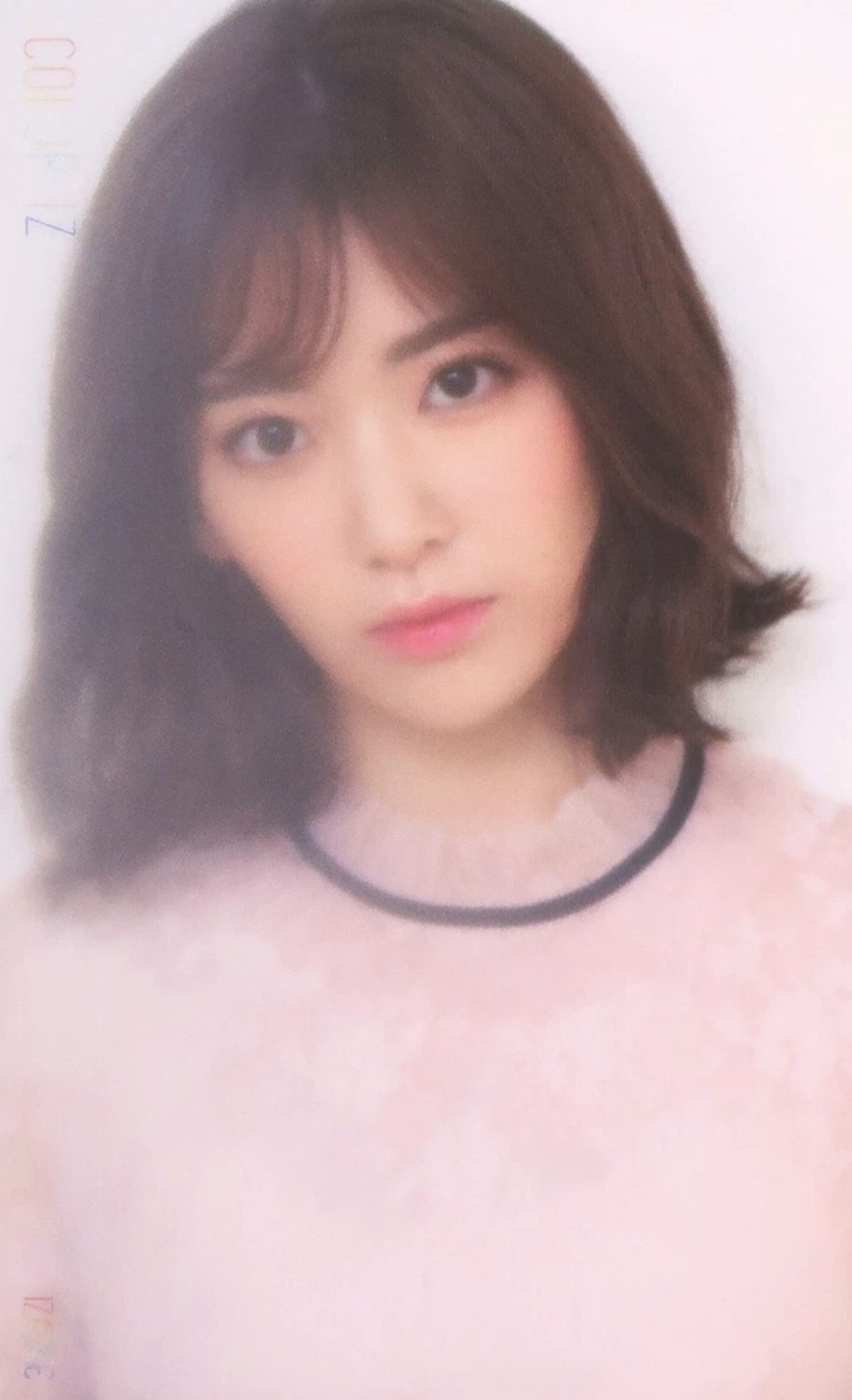 Sakura IZ*ONE photocard from Color Version Photocard