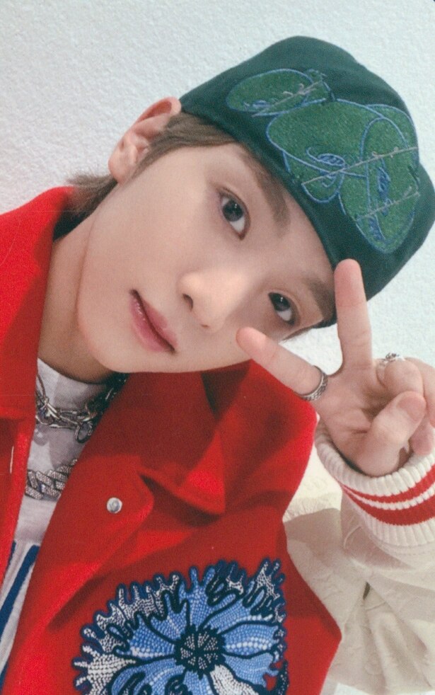 Yujun xikers photocard from Benefit