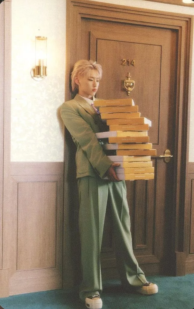 Booklet (Random Member set)