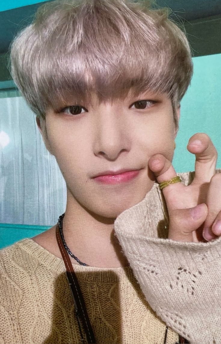 Mingi ATEEZ photocard from Benefit