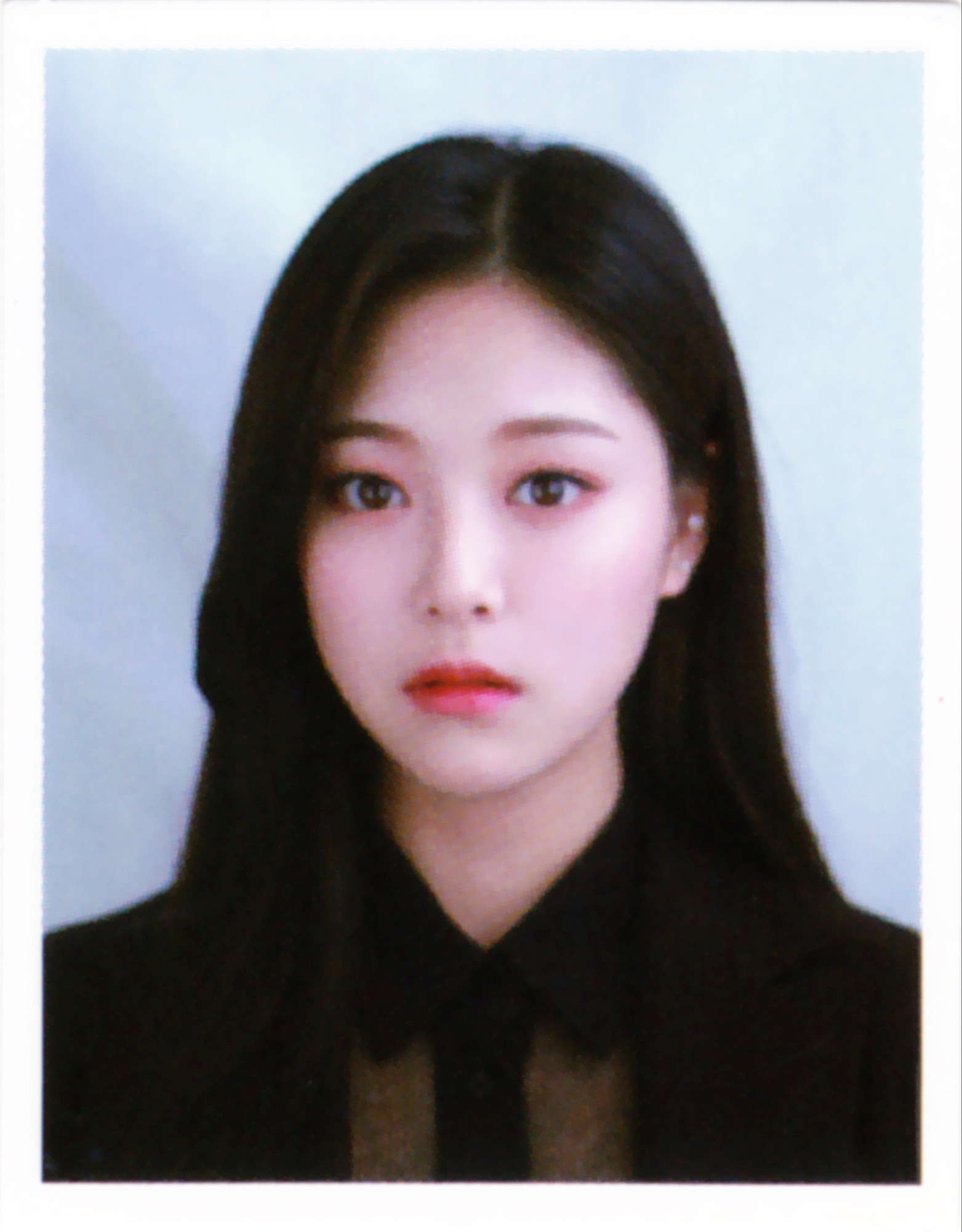 Hyunjin LOONA photocard from ID Photo Set