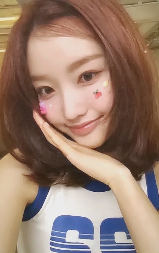Gowon Loossemble photocard from Photocard