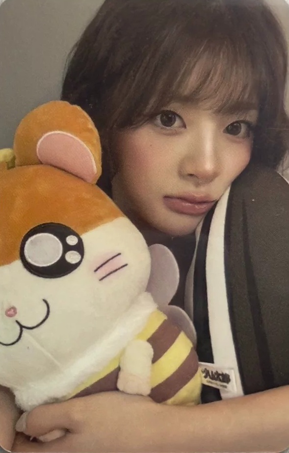 Seeun STAYC photocard from Online