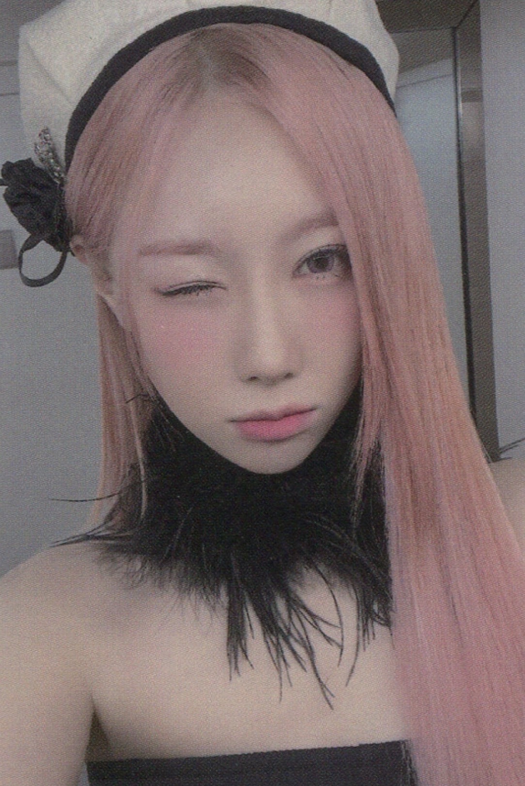 Handong Dreamcatcher photocard from Benefit