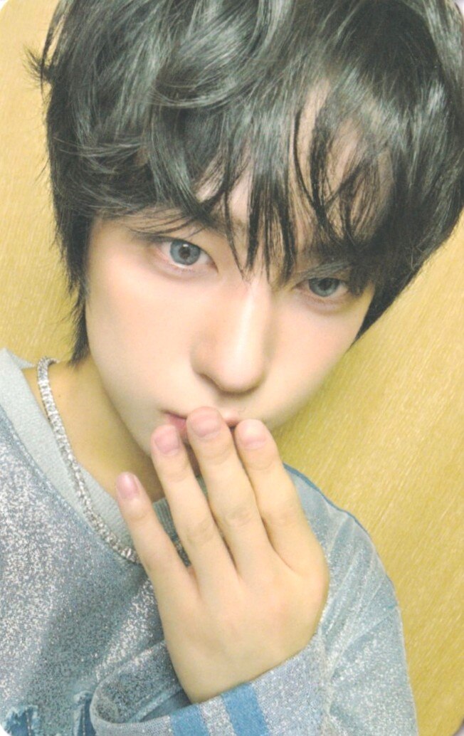 Taki &TEAM photocard from Weverse Benefit