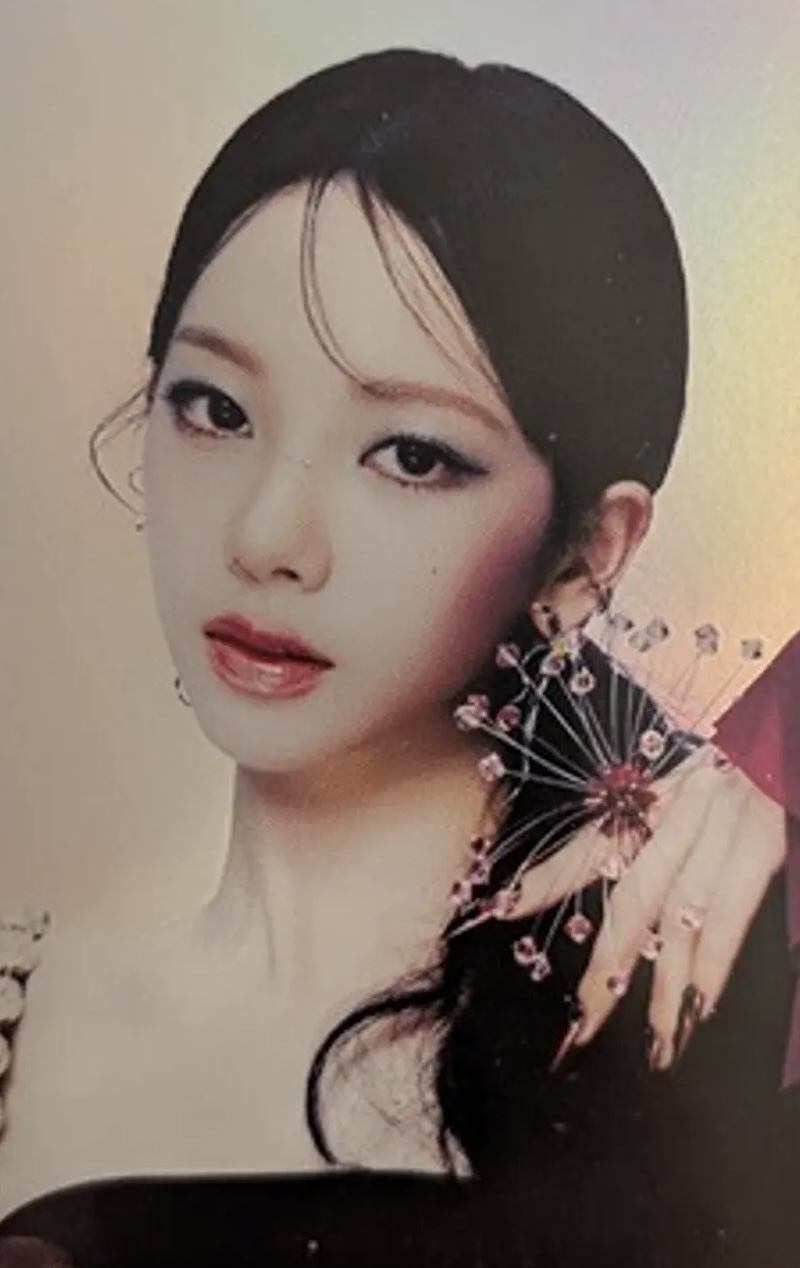 Official MD Holo Card