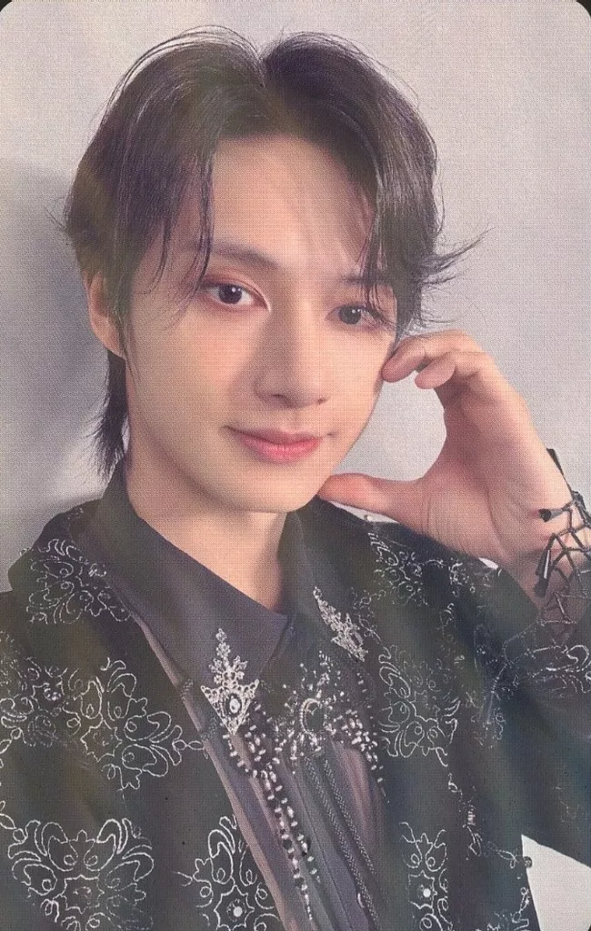 Jun SEVENTEEN photocard from Preorder