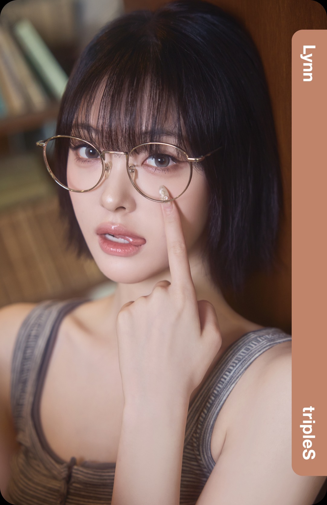 Lynn tripleS photocard - LOVE&POP pt.1 Showcase Objekt Pack