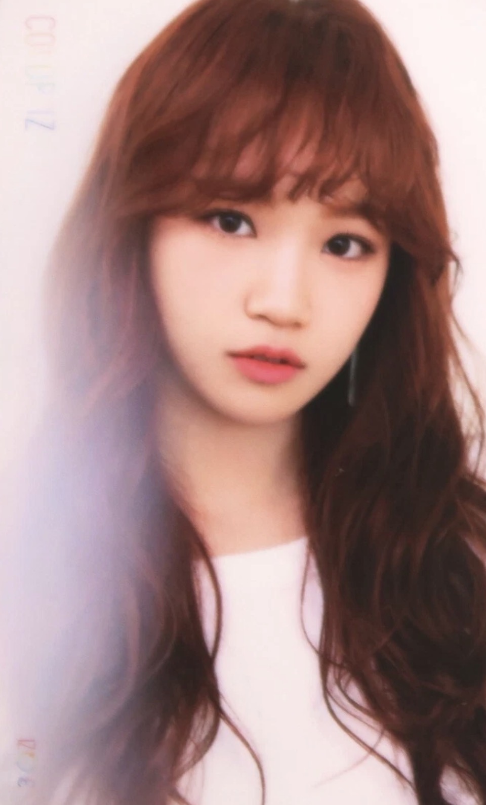 Chaewon IZ*ONE photocard - COLOR*IZ Color Version Photocard