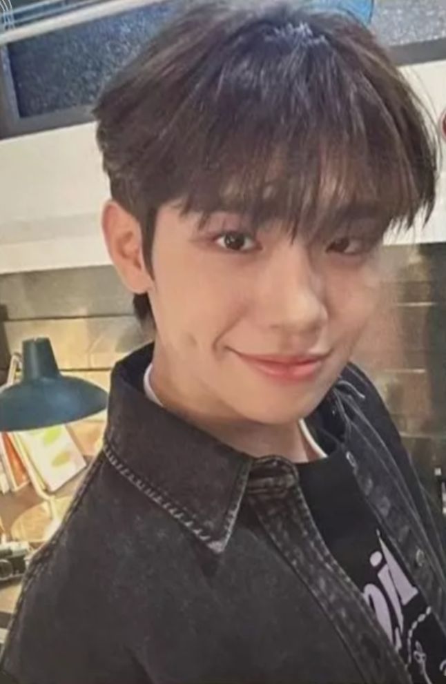 Tower Records 1.0 Preorder B