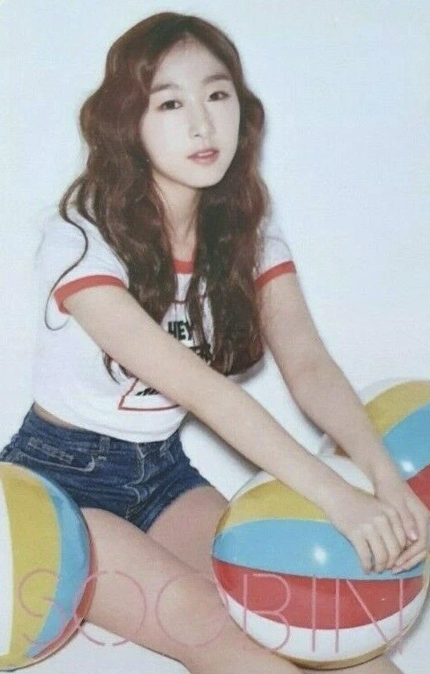 Soobin Cosmic Girls photocard - Would You Like? Photocard