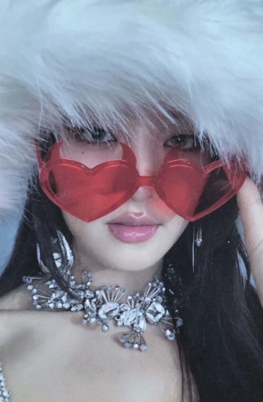 Minnie I-DLE photocard from Benefit