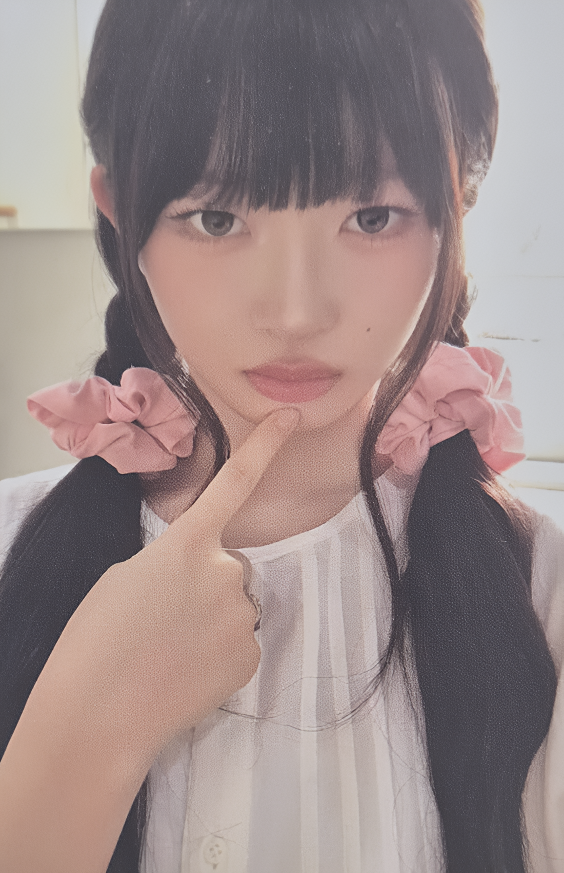 IVE 2nd World Tour 'SHOW WHAT I AM' Random Photocards Pack