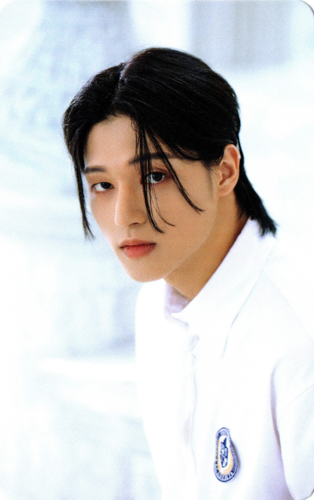 Wooyoung ATEEZ photocard - THE WORLD EP.2:
OUTLAW Image Card (Wooyoung ver.)