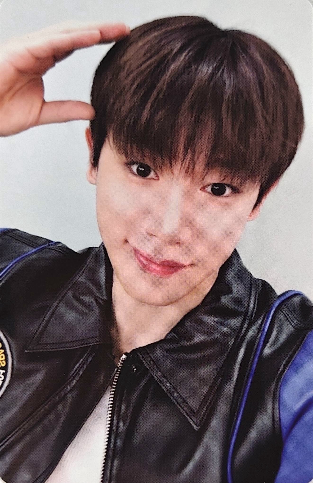 World Tour ‘STAY AWAKE’ in Seoul Photocard Set