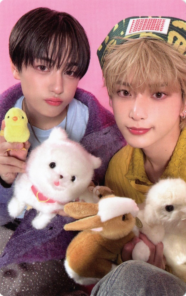 2025 Season's Greetings: "Puzzle of Me" Unit Photocard