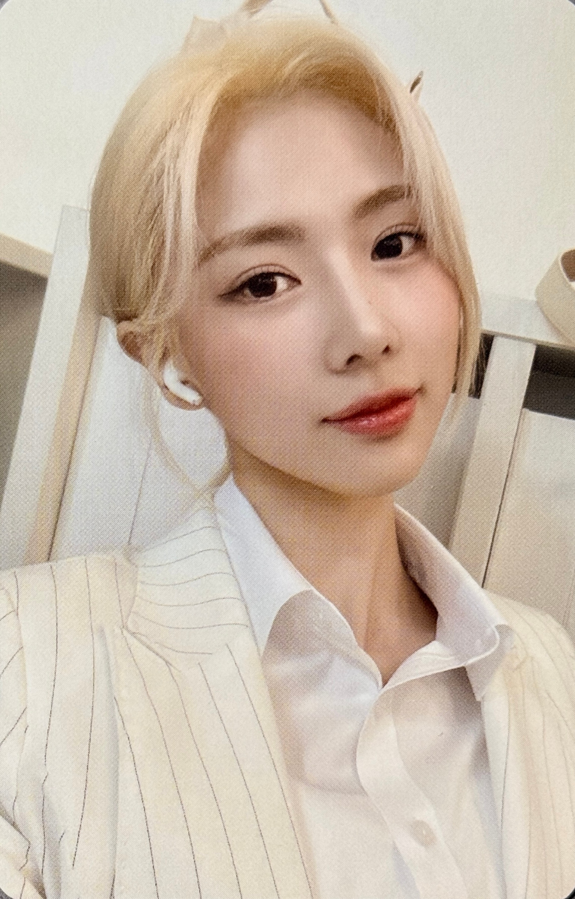 Yoohyeon Dreamcatcher photocard from Photocard Set (E)